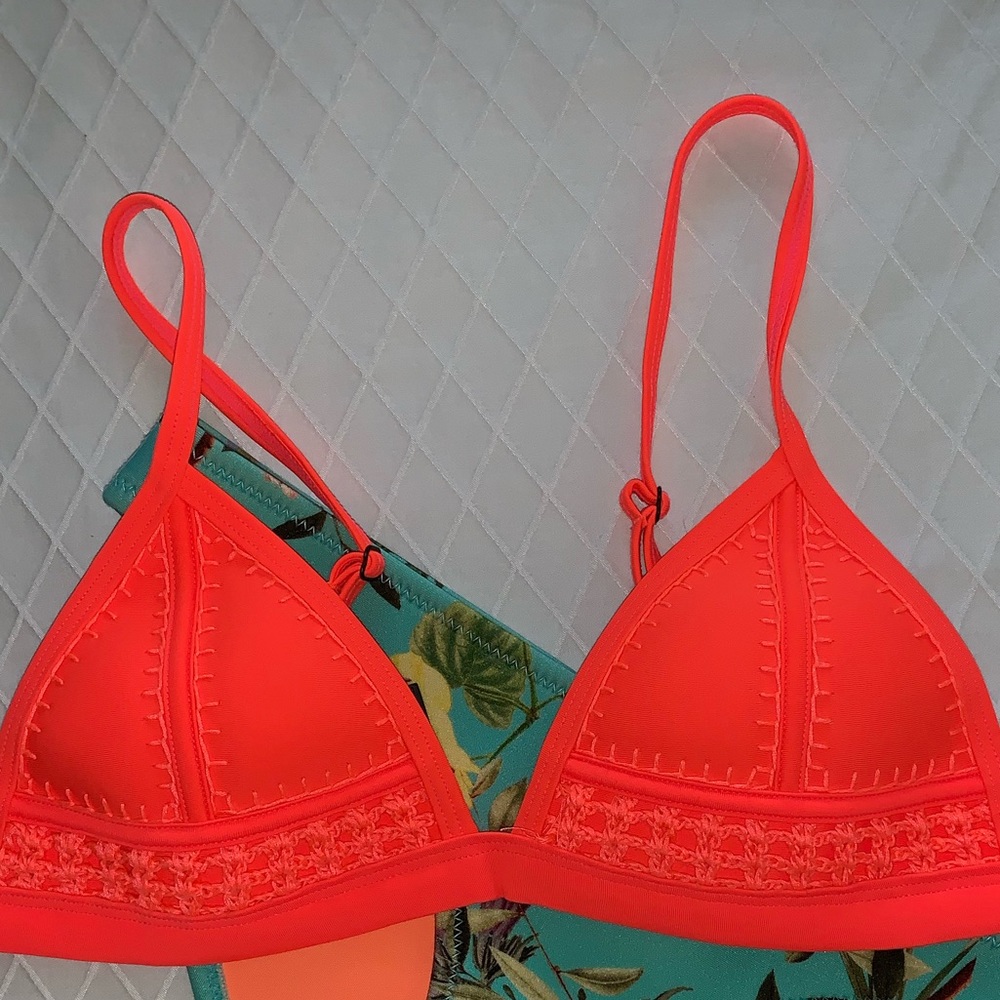 triangl *TOP ONLY*